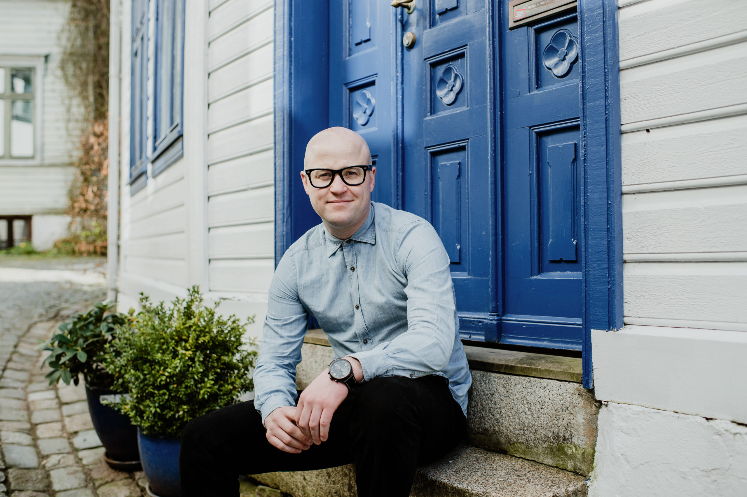 –  Mållaget  kan  ikkje  stå  med  hua  i  handa