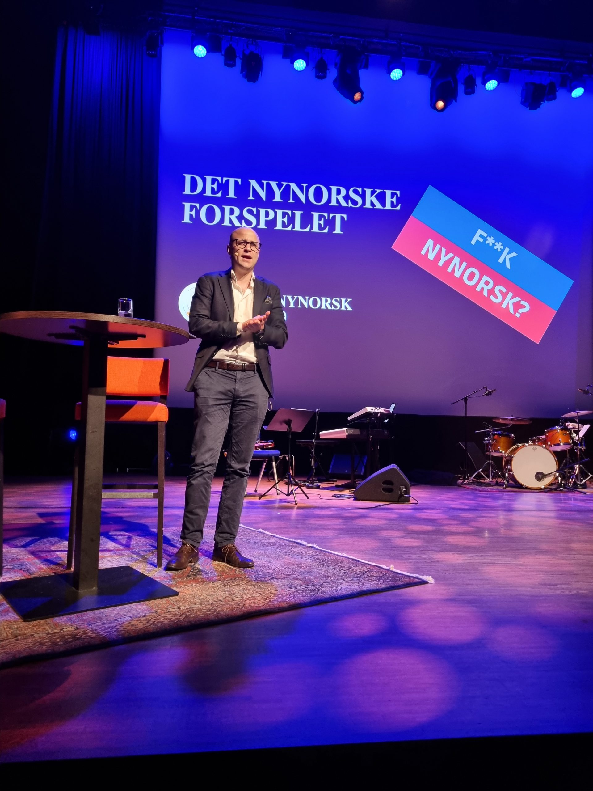 Det  nynorske  forspelet  –  F**K  NYNORSK?